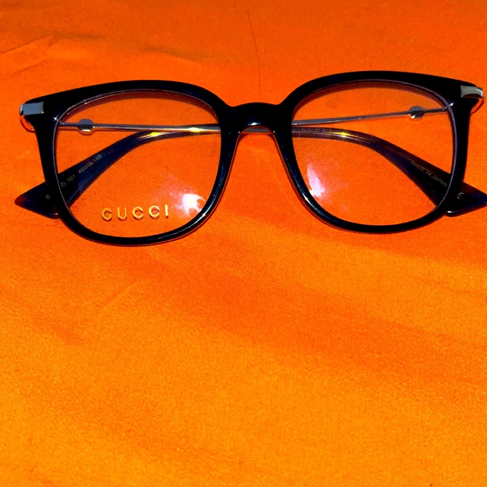 New Gucci glasses